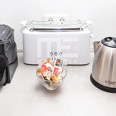 204 Luminoso Apto Centro Junto A La Playa