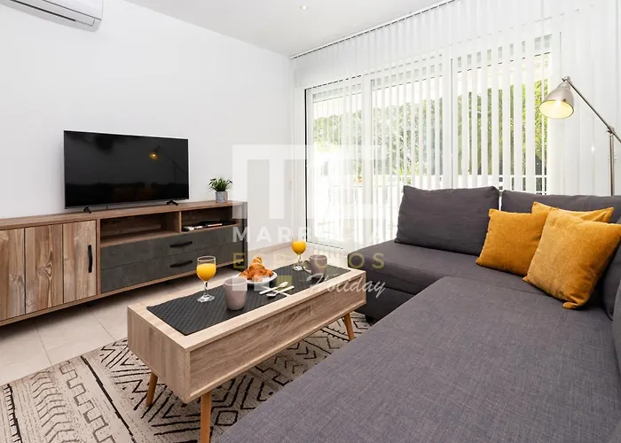 شقة 204 Luminoso Apto Centro Junto A La Playa *